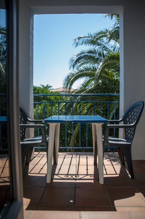 Le Leukos Apartahotel 2*